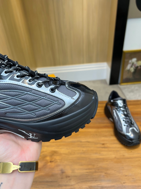 ルイヴィトン靴角部分ディテール